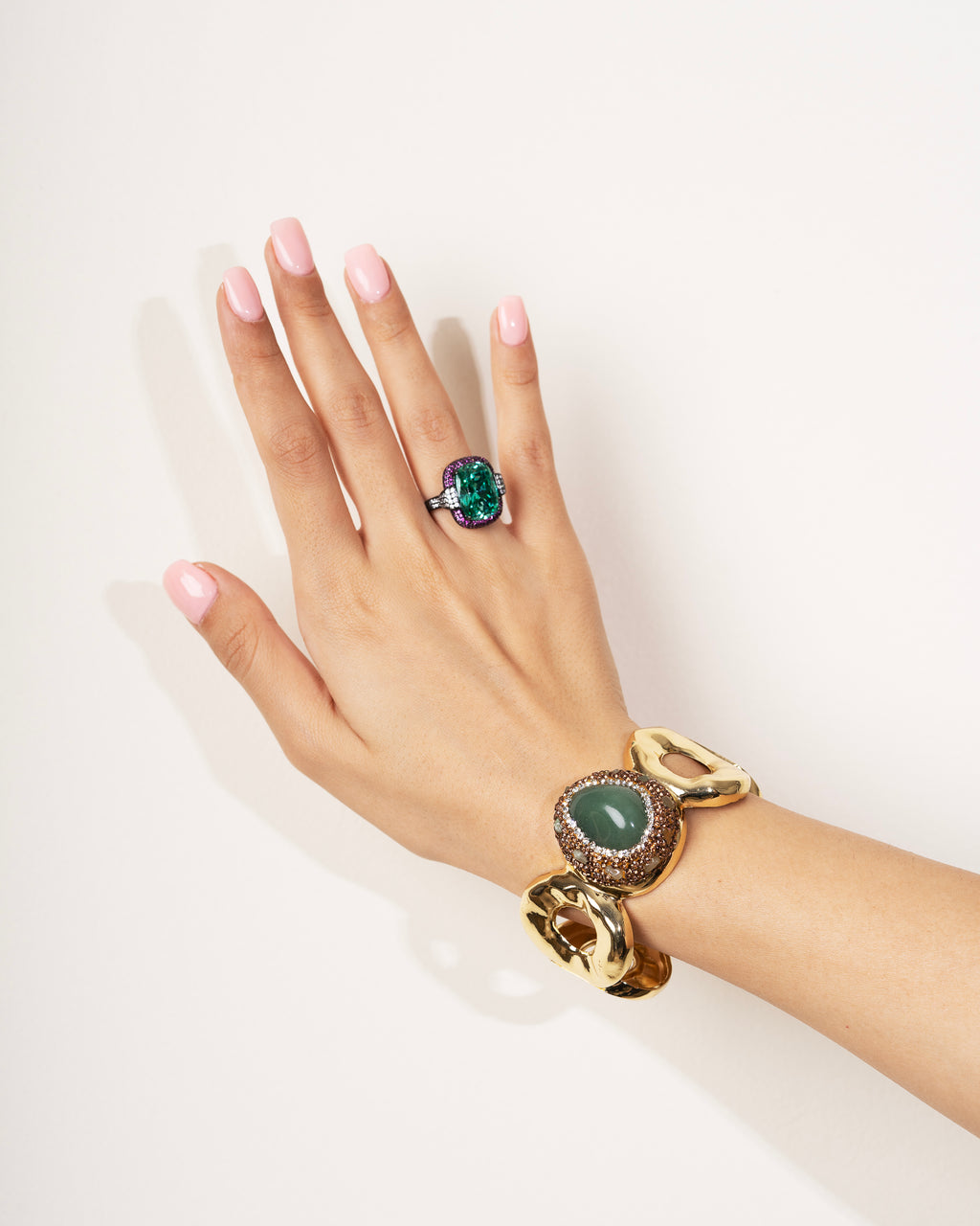GREEN STONE CIRCULAR GOLD-PLATED CUFF BRACELET