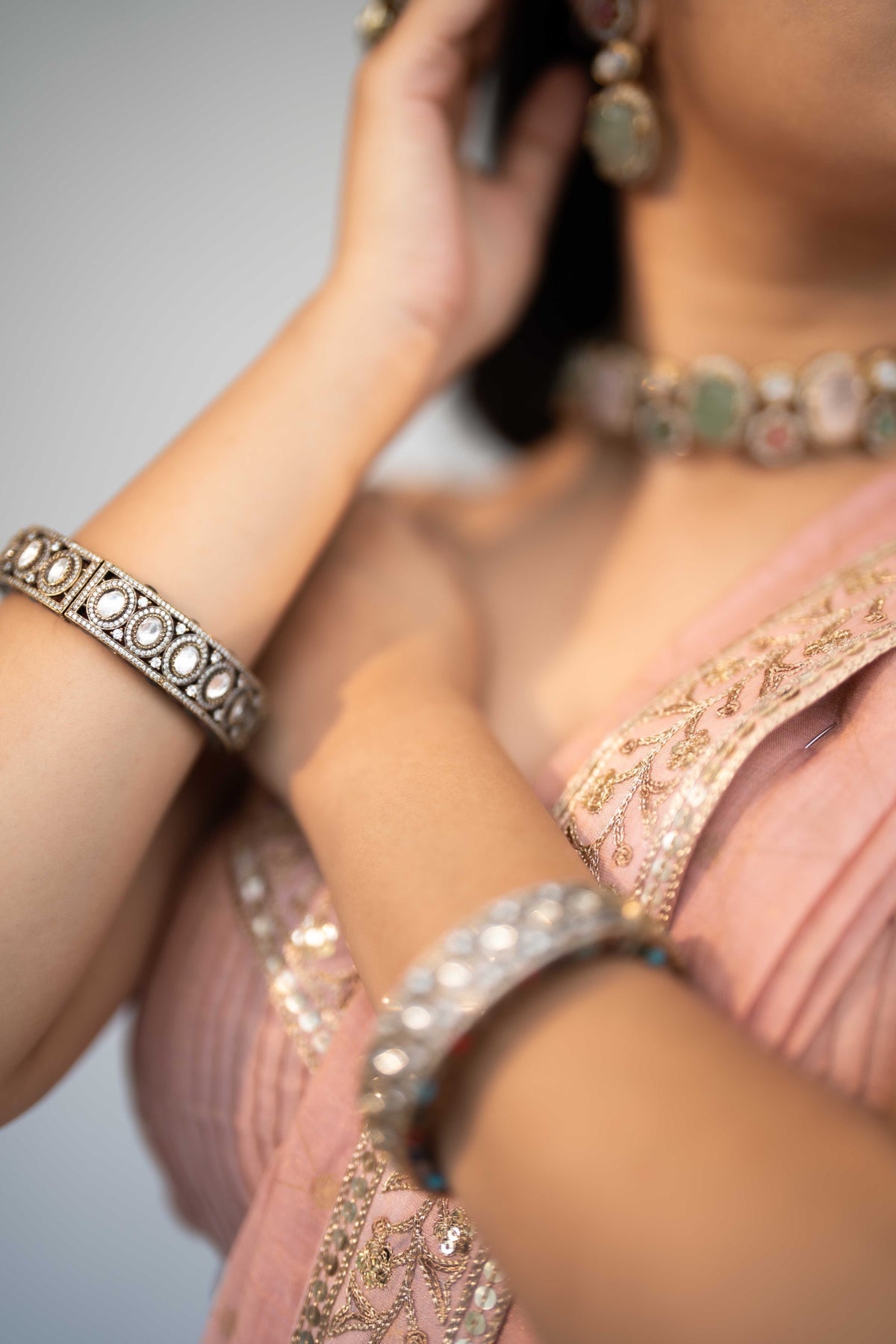 WHITE KUNDAN STONE KADA (1 pc)