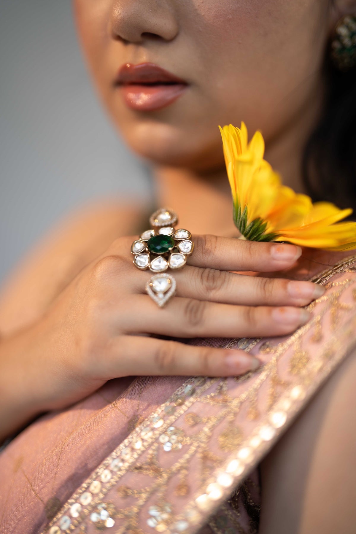 WHITE KUNDAN EMERALD STONE DOUBLE RING