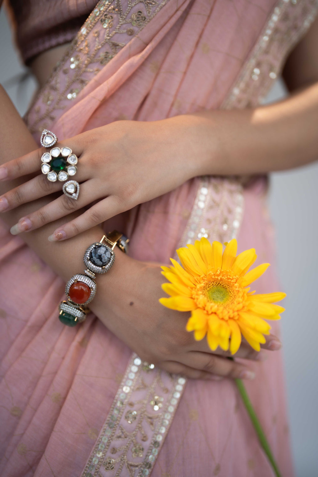 WHITE KUNDAN EMERALD STONE DOUBLE RING