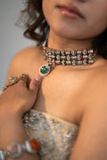 ANTIQUE GOLD BAGUETTE STONES EMERALD GREEN CHOKER SET