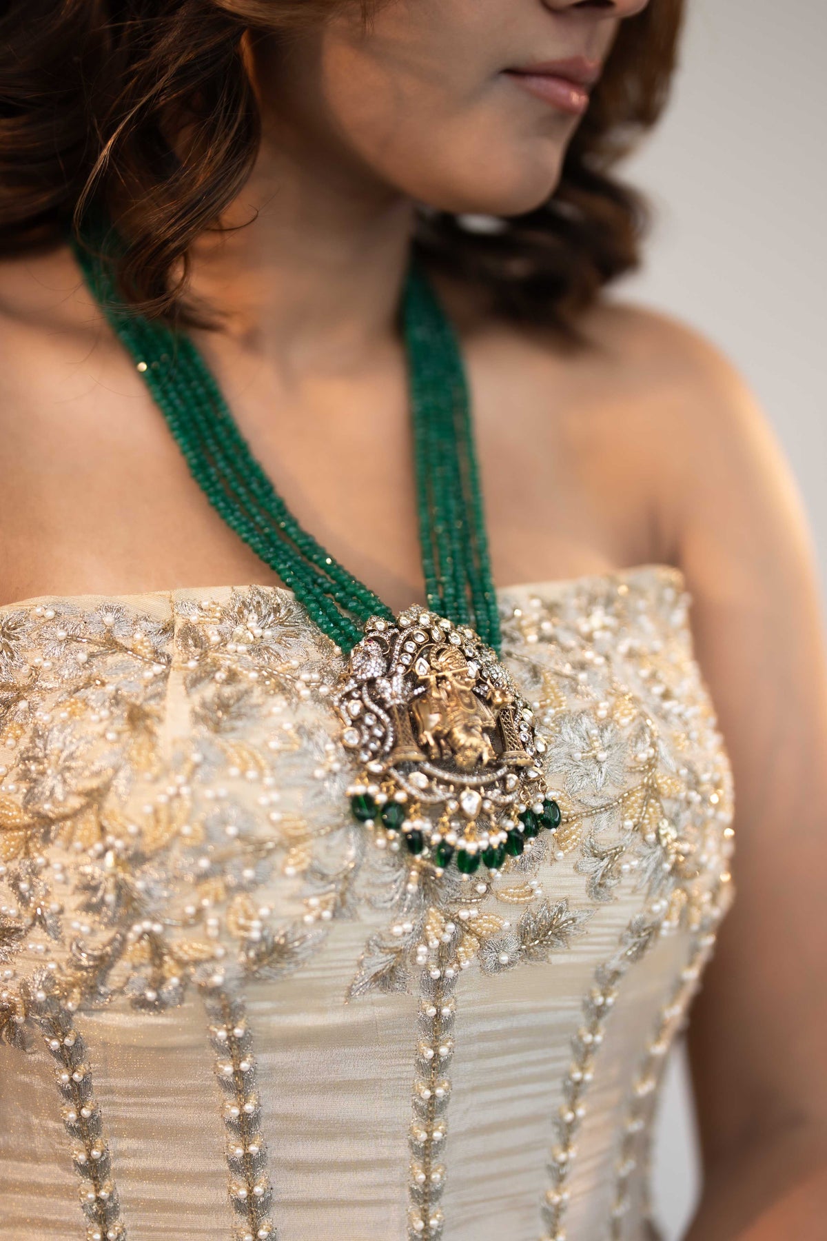 EMERALD GREEN BEADS TEMPLE SET