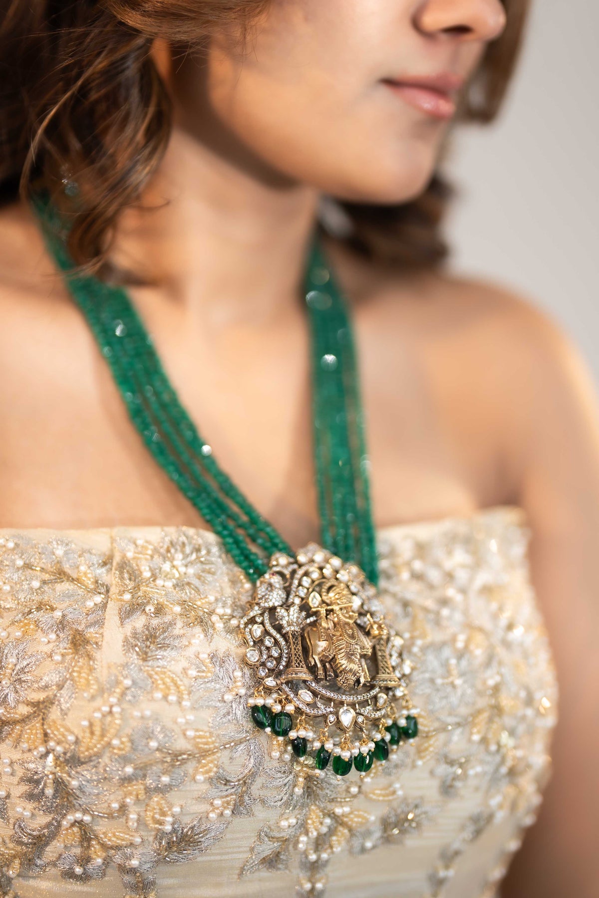 EMERALD GREEN BEADS TEMPLE SET