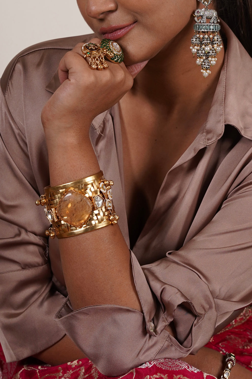 GOLD-PLATED KUNDAN & STONES TEXTURED HAND CUFF