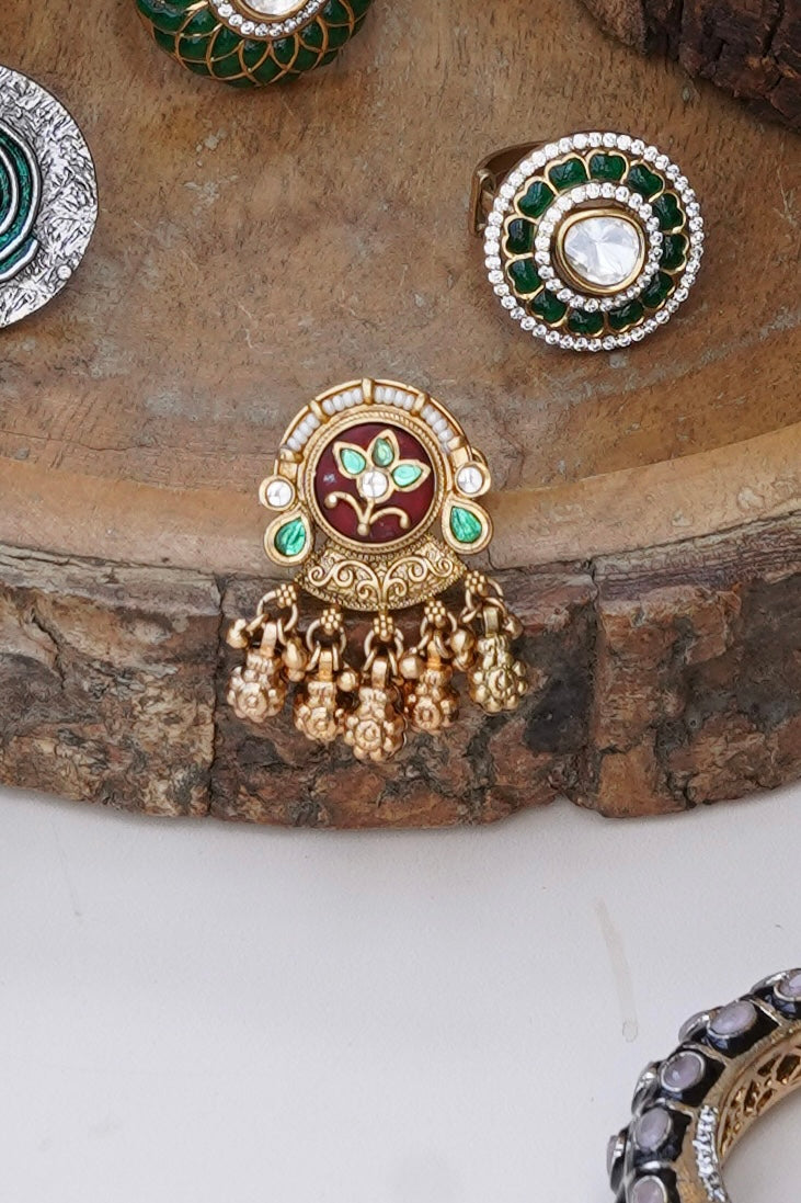 MAROON STONE RING WITH DROPS