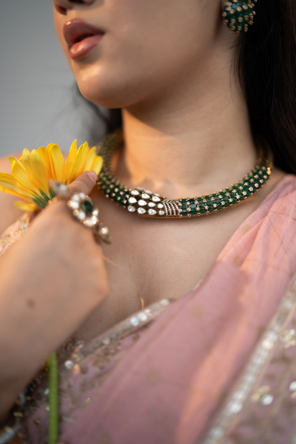 EMERALD GREEN STONE KUNDAN HASLI SET