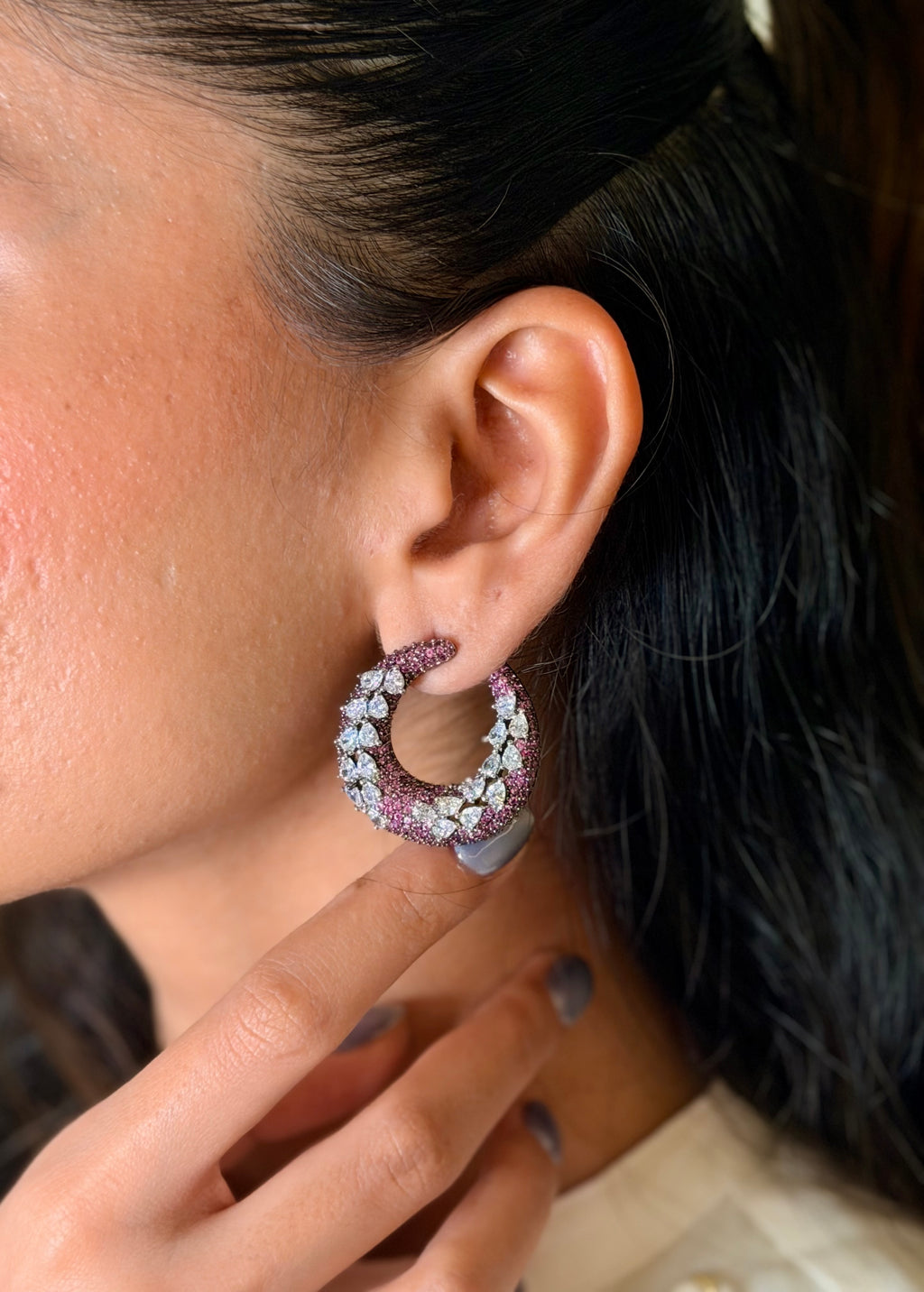 PINK NANO SETTING EARRINGS WITH CRYSTALS