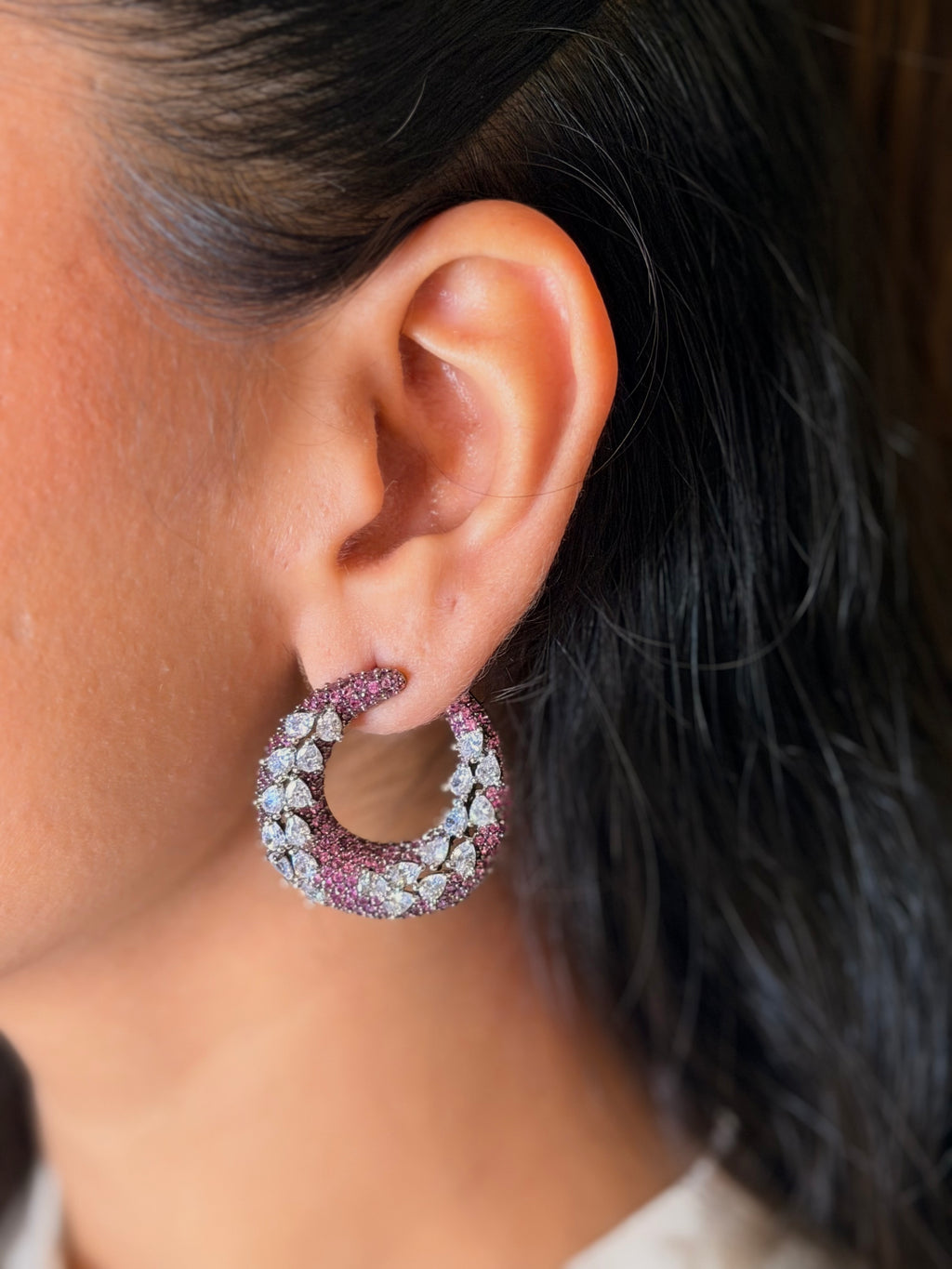 PINK NANO SETTING EARRINGS WITH CRYSTALS