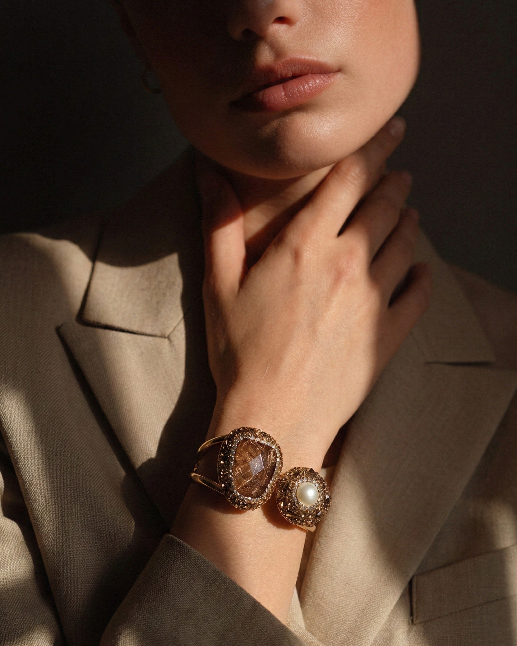 RUST STONE AND PEARL BANGLE BRACELET